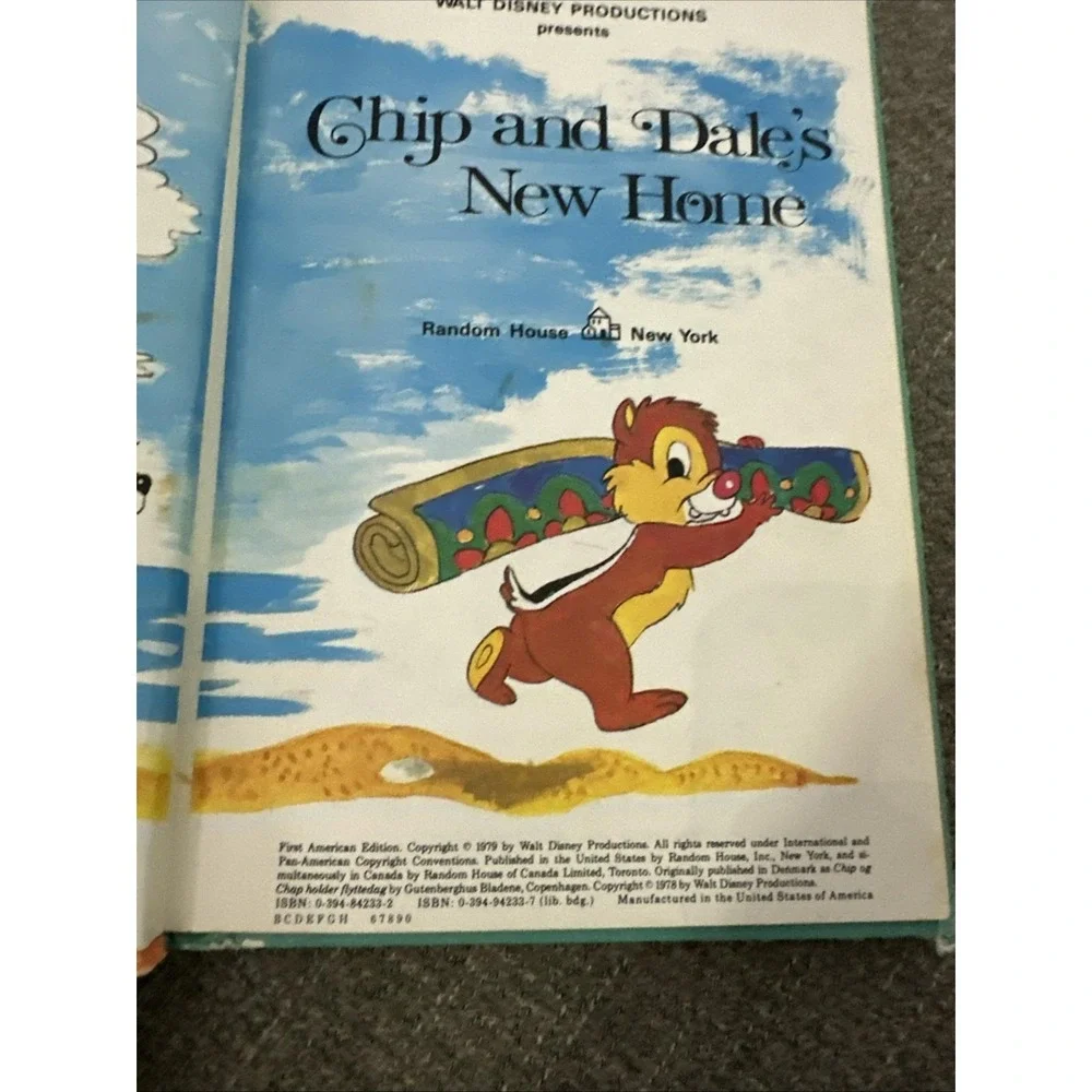 Chip and Dale's New Home (Disney's Wonderful World of Reading)